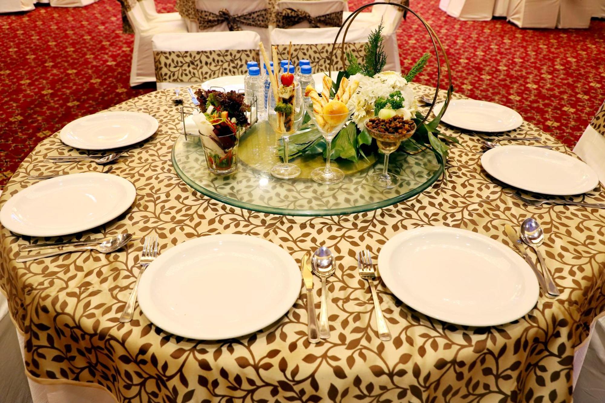 Jalsa Hotel & Banquets,อินดอร์ ภายนอก รูปภาพ