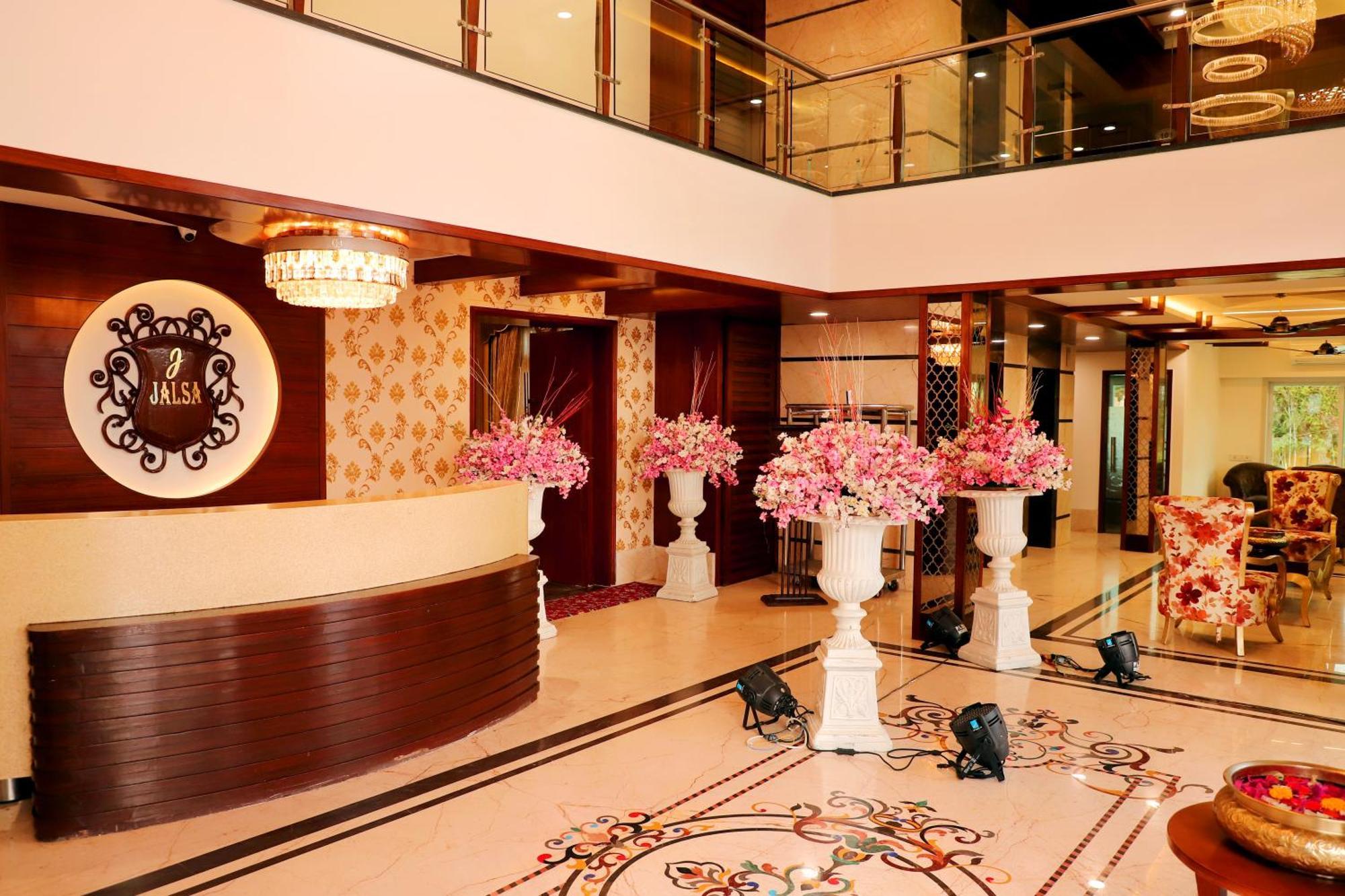 Jalsa Hotel & Banquets,อินดอร์ ภายนอก รูปภาพ