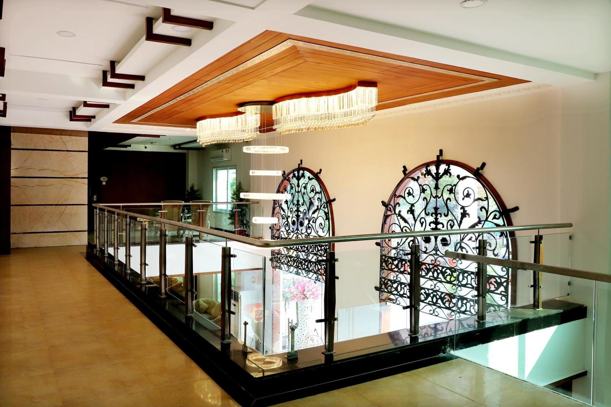Jalsa Hotel & Banquets,อินดอร์ ภายนอก รูปภาพ