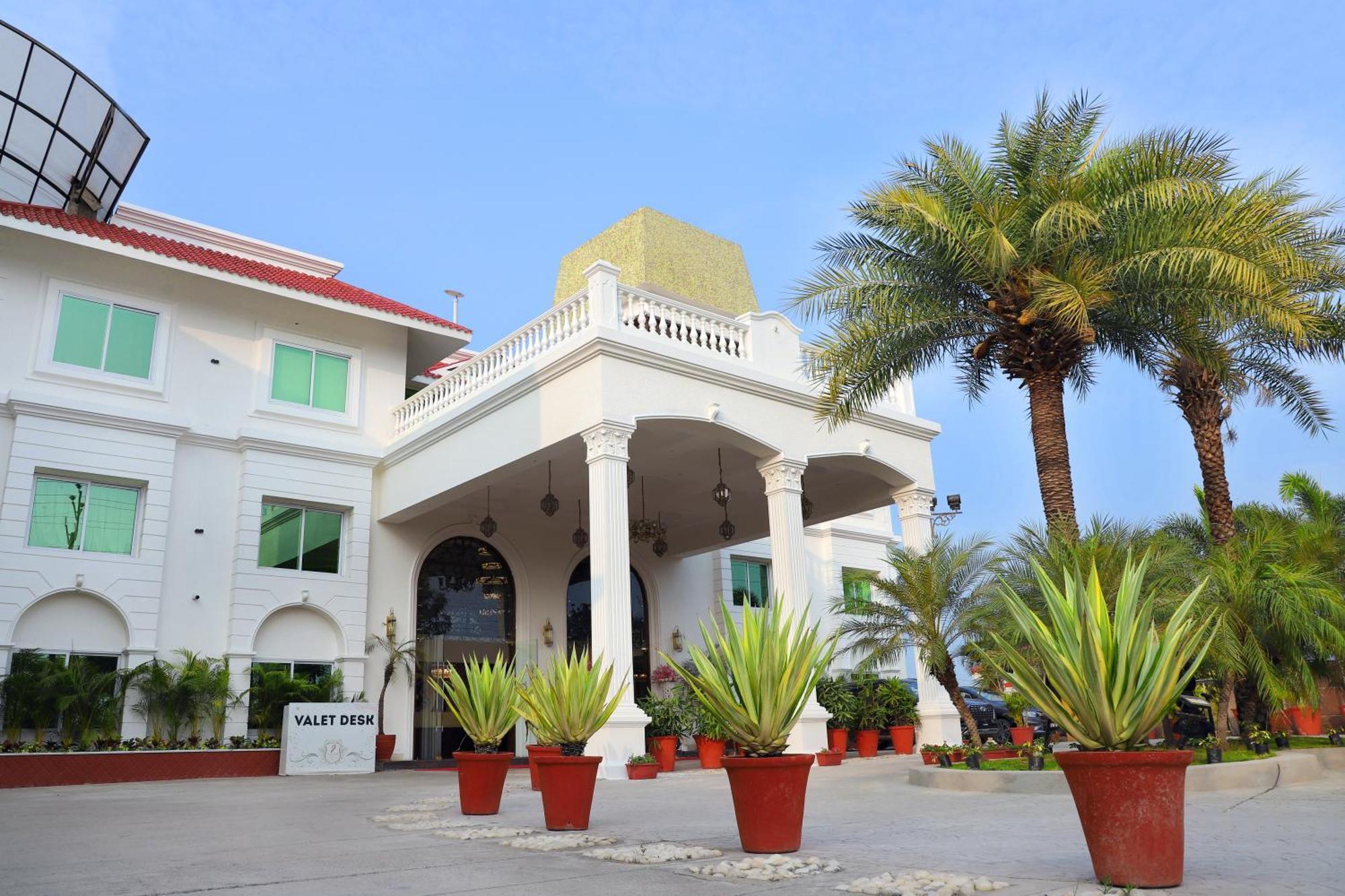 Jalsa Hotel & Banquets,อินดอร์ ภายนอก รูปภาพ