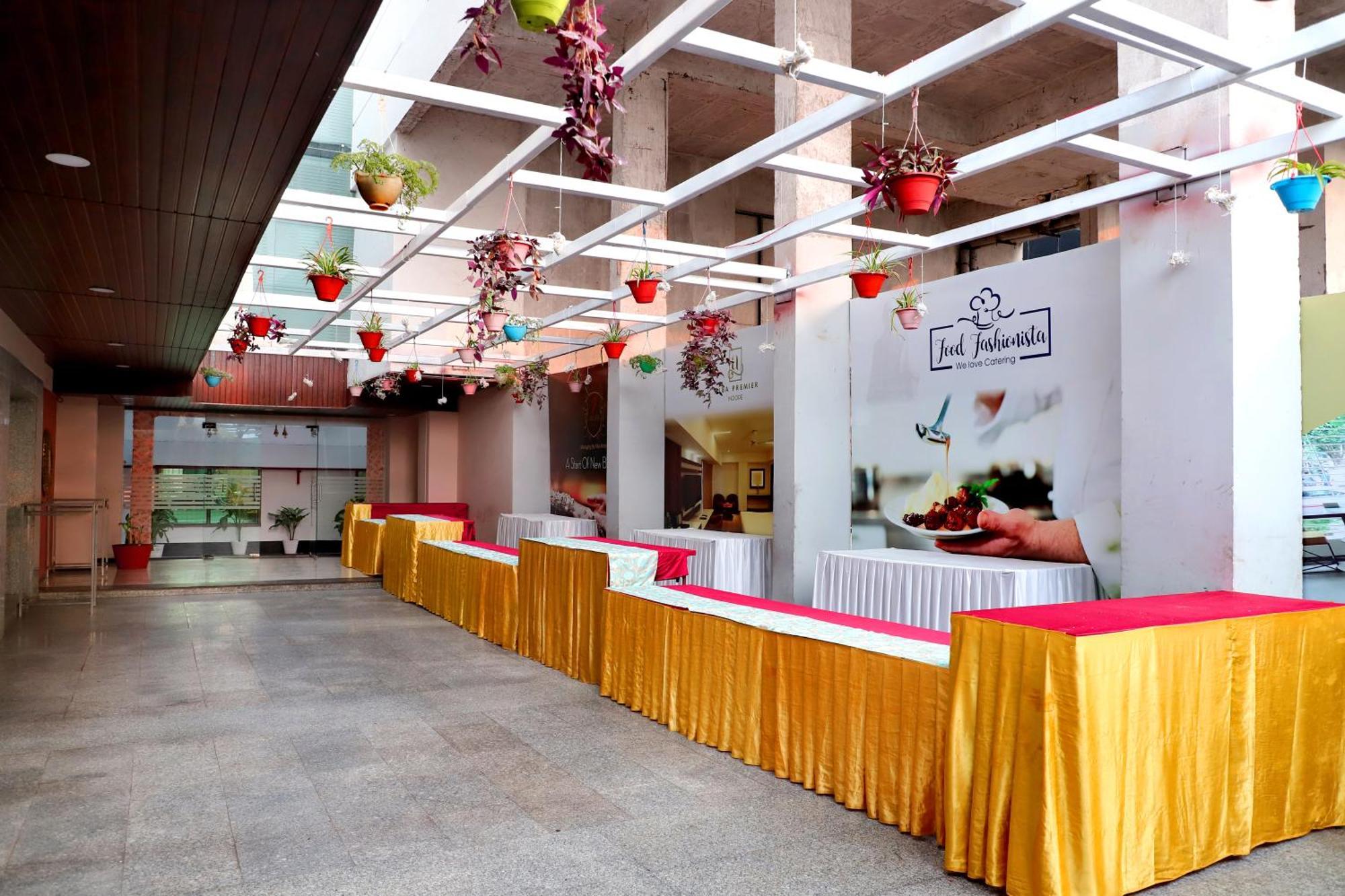 Jalsa Hotel & Banquets,อินดอร์ ภายนอก รูปภาพ
