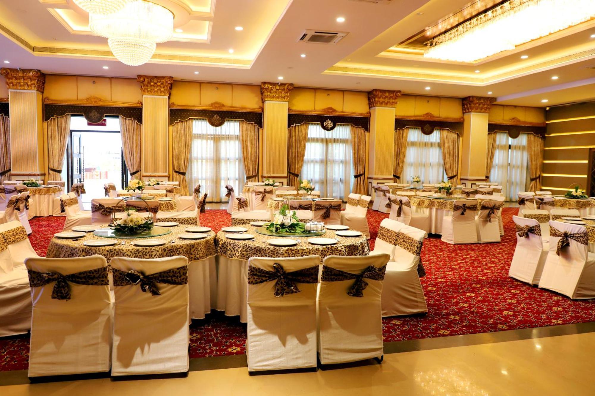 Jalsa Hotel & Banquets,อินดอร์ ภายนอก รูปภาพ